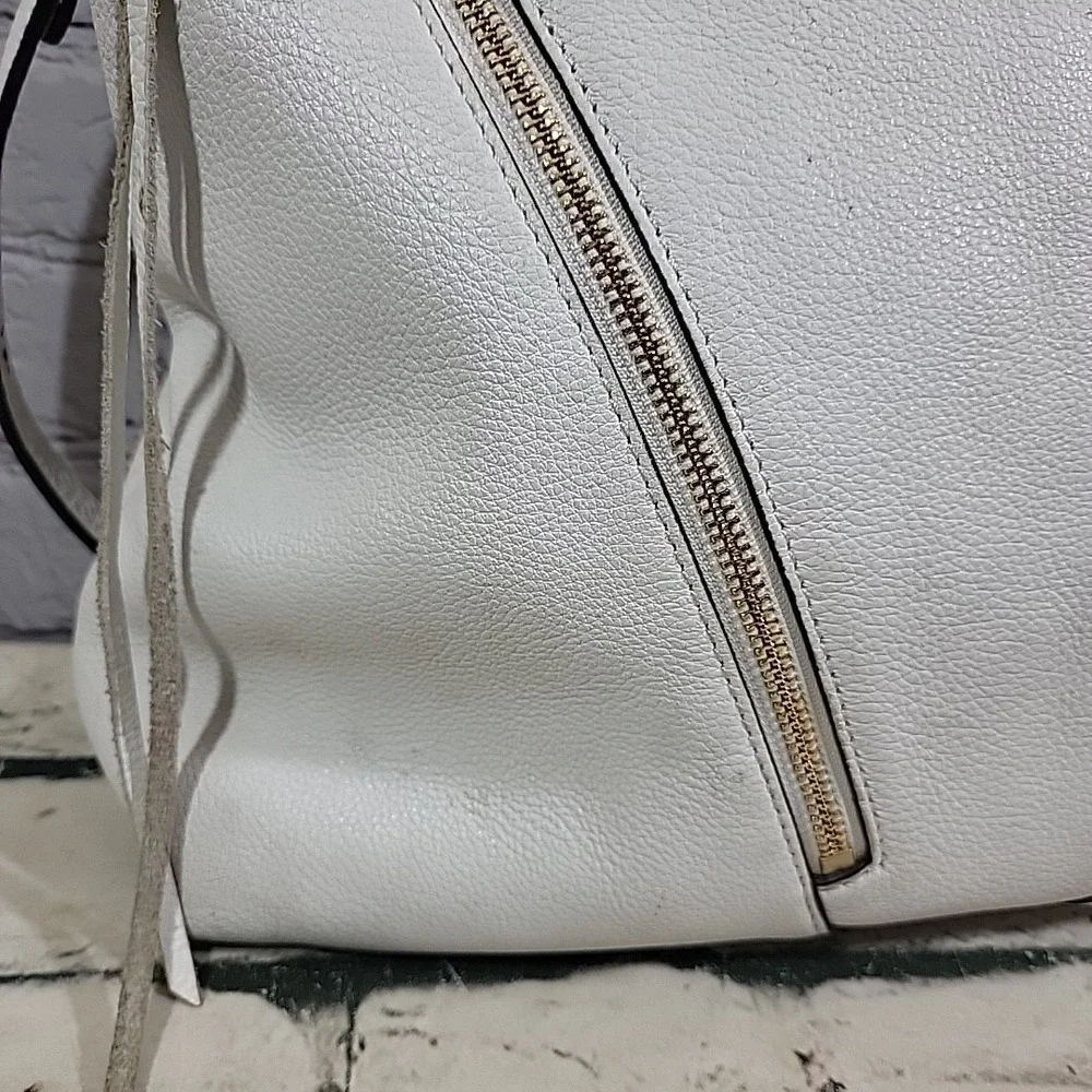 Rebecca Minkoff Hobo Bag Crossbody Off‎ White Leather Zippers Lined Flaws